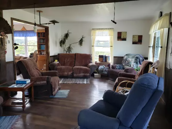 Holton, MI 49425,9193 192nd Avenue