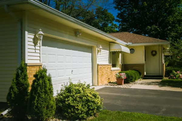 Litchfield, MI 49252,8011 Anderson Road