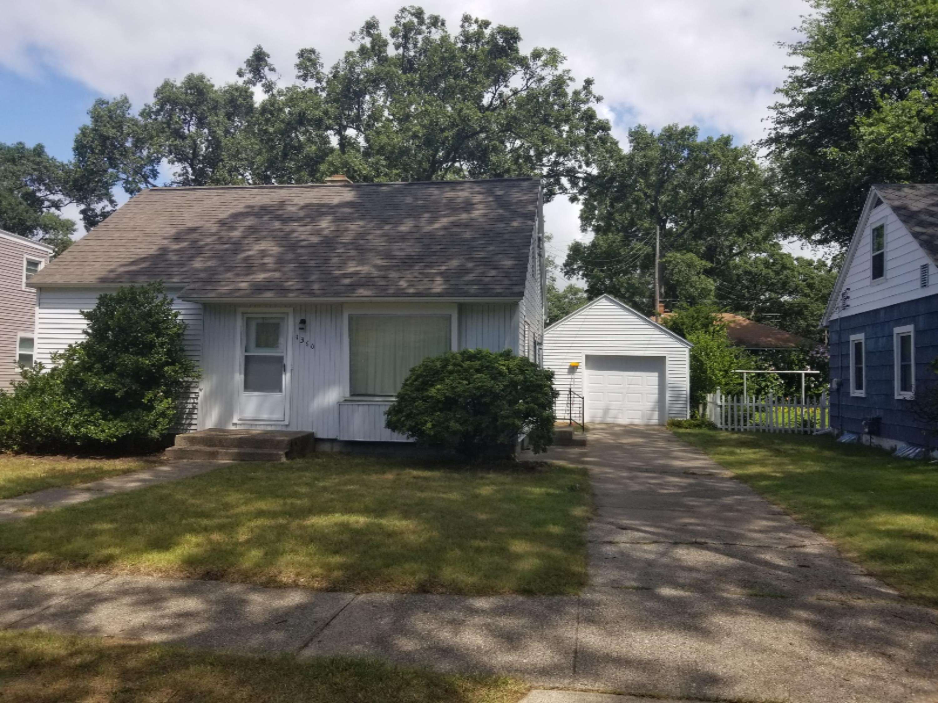 1360 Winchester Drive, Muskegon, MI 49441
