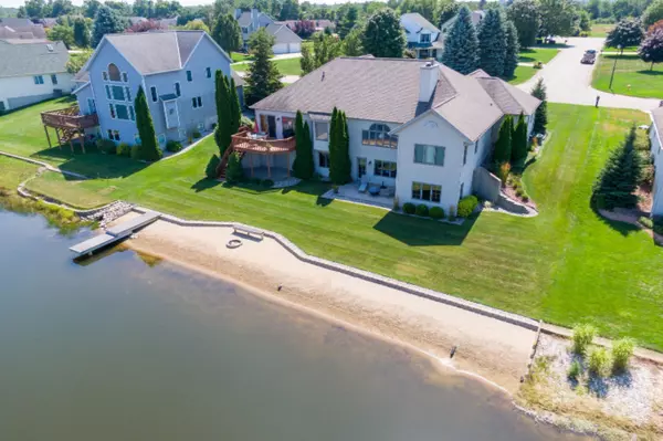 Zeeland, MI 49464,1012 Mid Bluff Drive