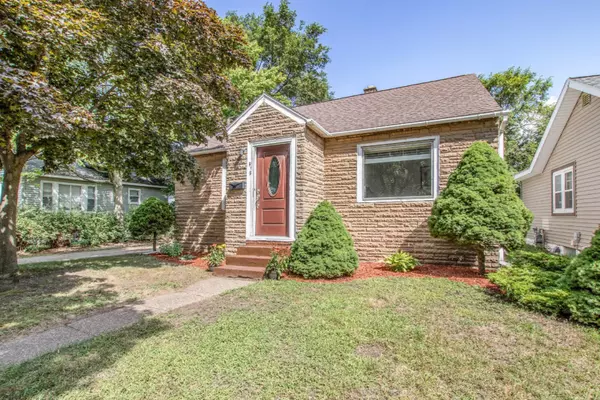 Grand Haven, MI 49417,919 Waverly Avenue