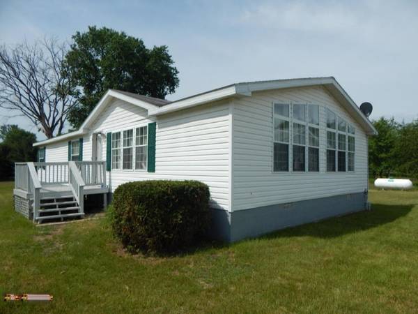 11065 walnut Avenue, Grant, MI 49327