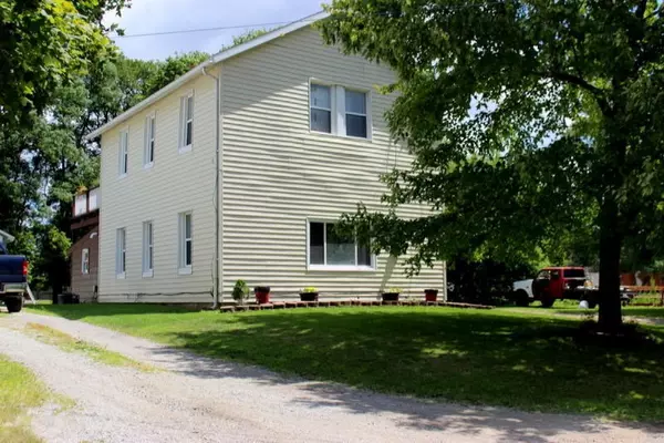 214 Water Street, Jonesville, MI 49250