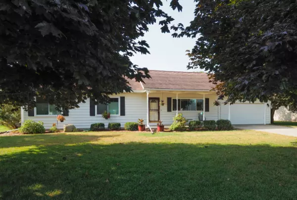 860 E Lyons Street, Schoolcraft, MI 49087