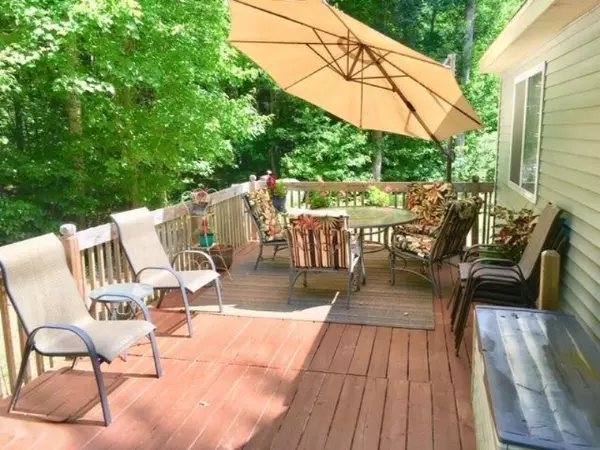 Newaygo, MI 49337,9547 E Whispering Oaks Lane