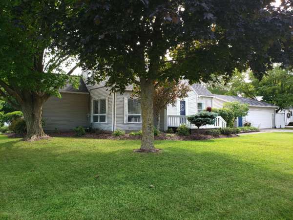 206 W Michigan Avenue, Fremont, MI 49412