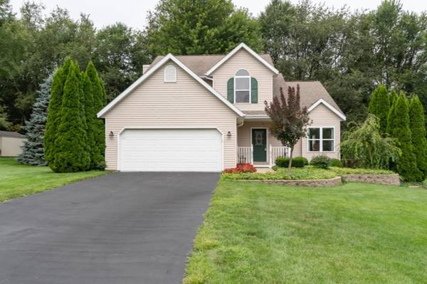 58704 Kristina W Circle, Paw Paw, MI 49079