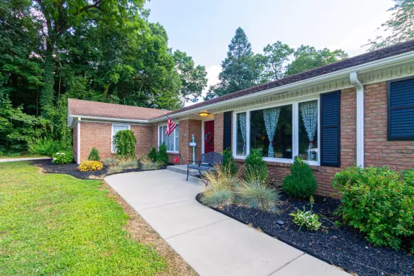 Three Rivers, MI 49093,1011 East Street