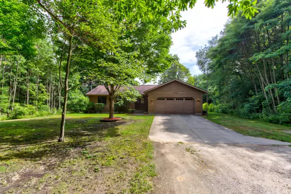 Holland, MI 49424,16726 Riley Street