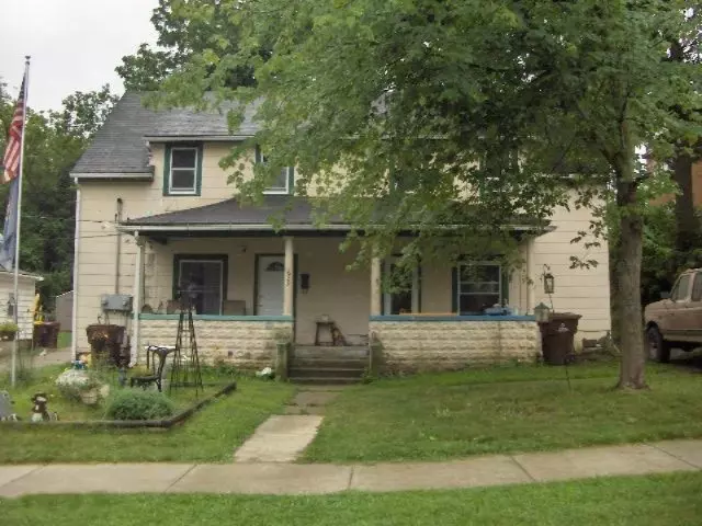 629-631 Hackett Street, Ionia, MI 48846