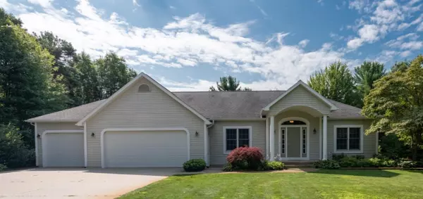 11920 Mistral Lane, Grand Haven, MI 49417