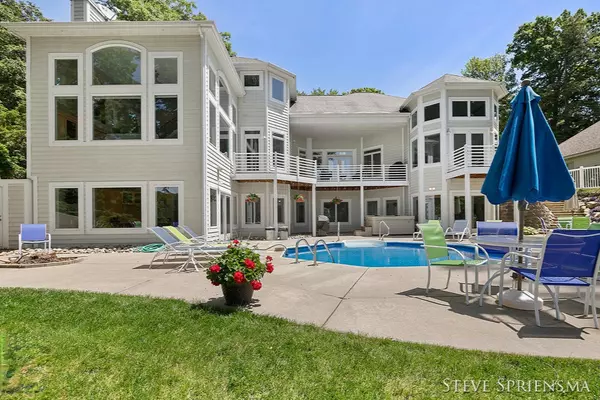 Spring Lake, MI 49456,7409 Pine Bluff Drive