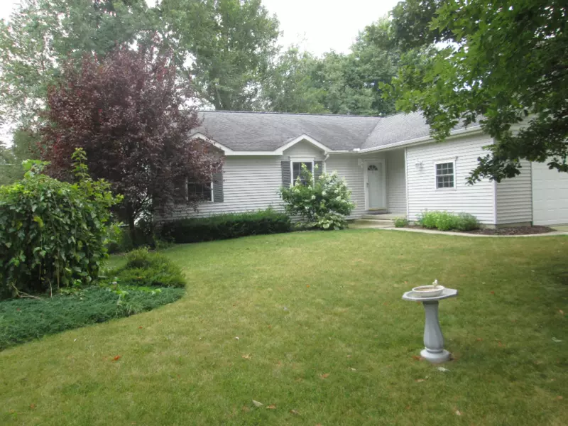 516 E Eisenhower Street, Sheridan, MI 48884