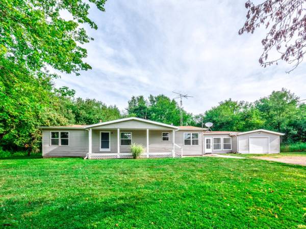 36430 28th Avenue, Paw Paw, MI 49079