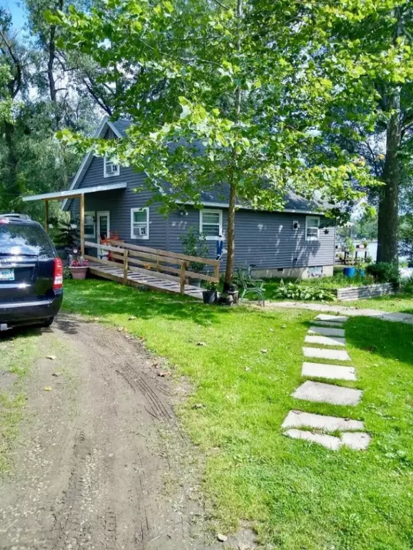 Hastings, MI 49058,3338 Middle Lake Dr Drive