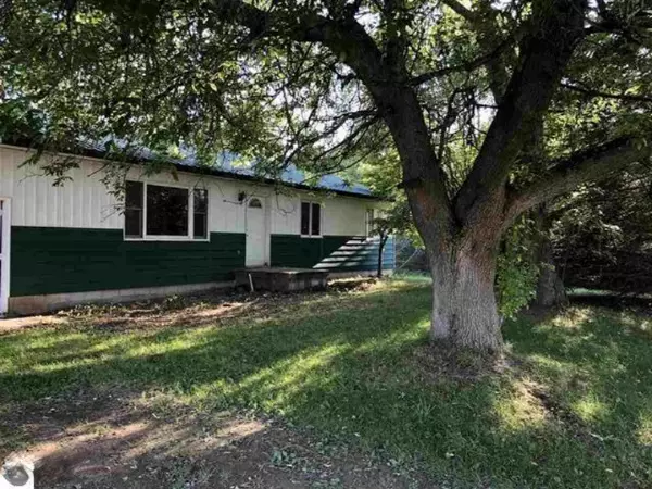 673 W Wexford Avenue, Buckley, MI 49620