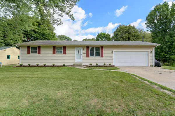 913 Parchmount Avenue, Parchment, MI 49004