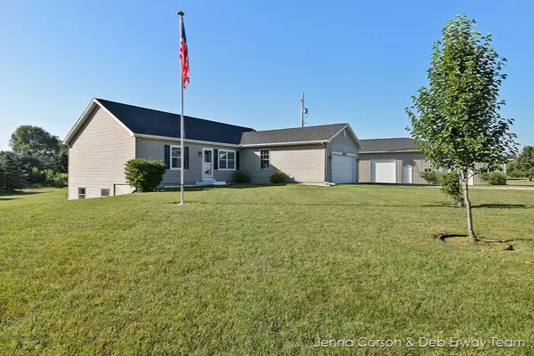 2710 Pine Trail Drive, Middleville, MI 49333