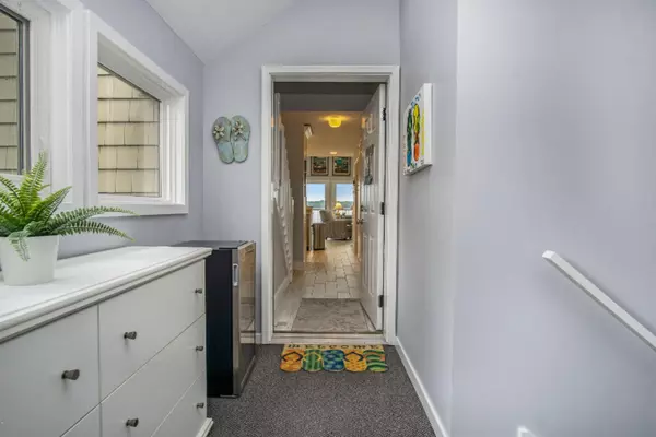 Holland, MI 49424,462 Howard Avenue