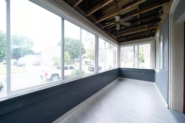 Zeeland, MI 49464,20 W Cherry Avenue