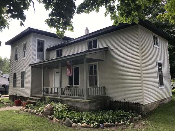 231 S Robinson Street, Lyons, MI 48851