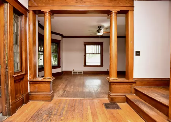 Grand Rapids, MI 49503,658 Lake SE Drive