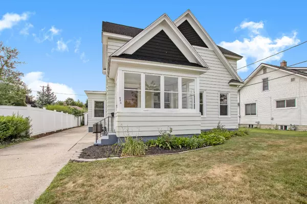 Holland, MI 49423,526 Central Avenue
