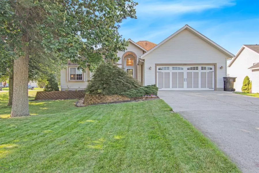 9740 Jane Drive, Zeeland, MI 49464