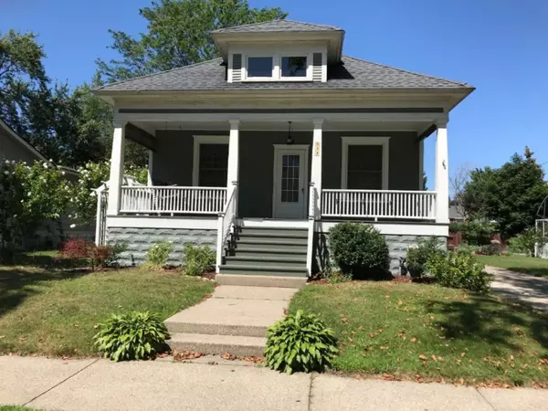 933 Pennoyer Street, Grand Haven, MI 49417