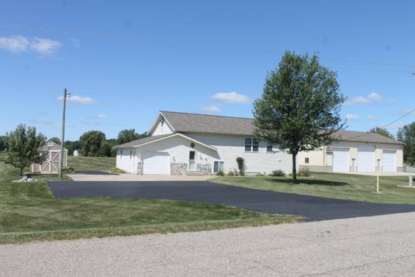 3482 13th Street, Wayland, MI 49348