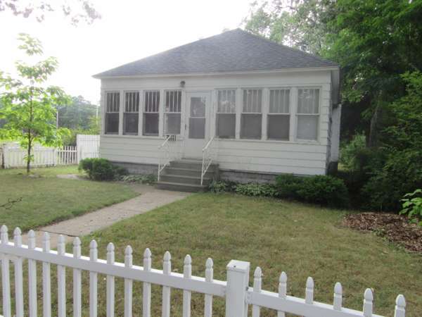 2933 Sanford Street, Muskegon Heights, MI 49444