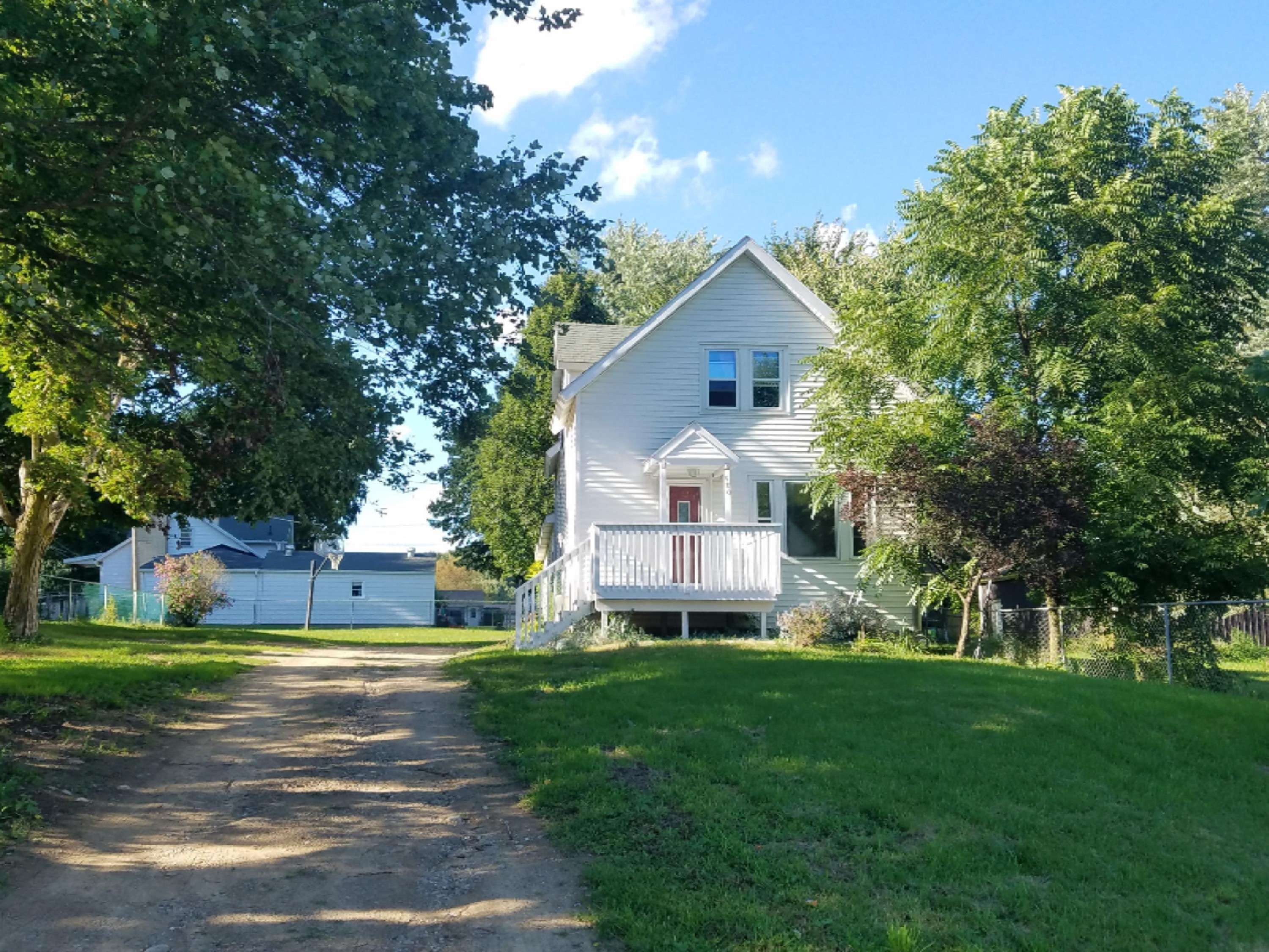 980 E main Street, Ionia, MI 48846