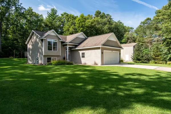 Grand Haven, MI 49417,10868 Sadies Trail