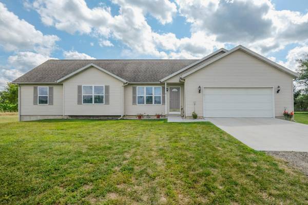 34275 36th Avenue, Paw Paw, MI 49079