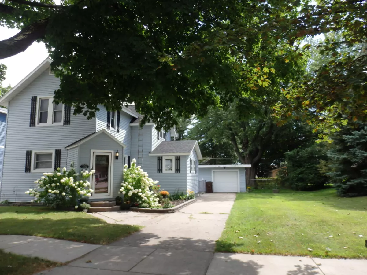 Ludington, MI 49431,306 E Foster Street