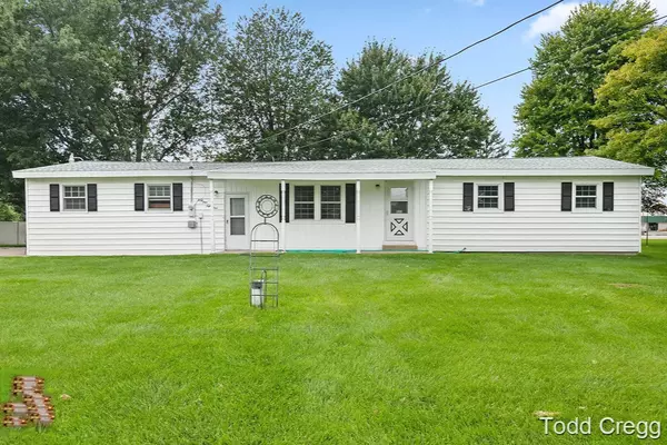 4184 Maple Street, Dorr, MI 49323