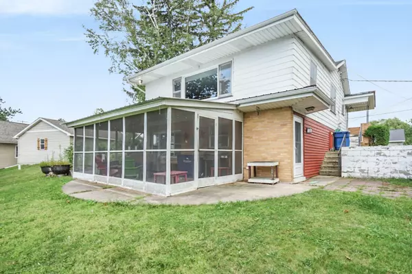 3540 Causeway Drive, Lowell, MI 49331