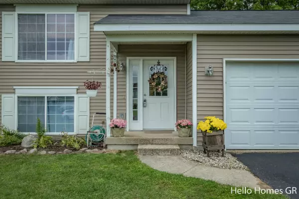 Cedar Springs, MI 49319,14723 Fieldstone Meadow Court