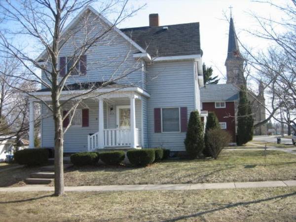 373 4th Street, Manistee, MI 49660