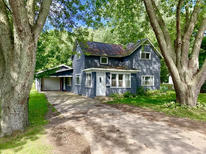 1509 Emerson Street, Lake Odessa, MI 48849