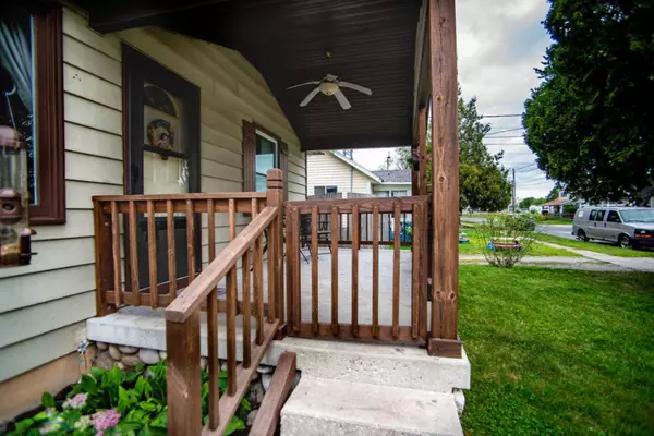 Grand Rapids, MI 49548,42 Calhoun SW Street