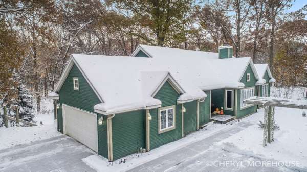 4065 Sandy Ridge Drive, Dorr, MI 49323