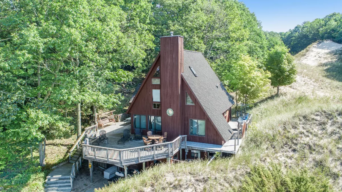 Montague, MI 49437,10558 Lost Valley Road