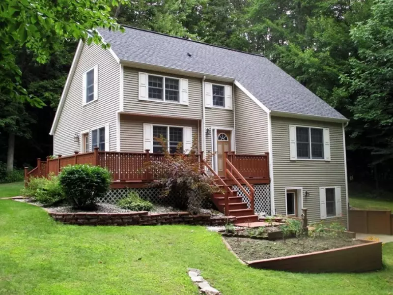 8782 W Blanchard Road, Blanchard, MI 49310