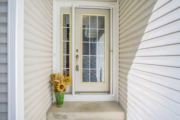 Holland, MI 49424,20 W Scotts Drive #8