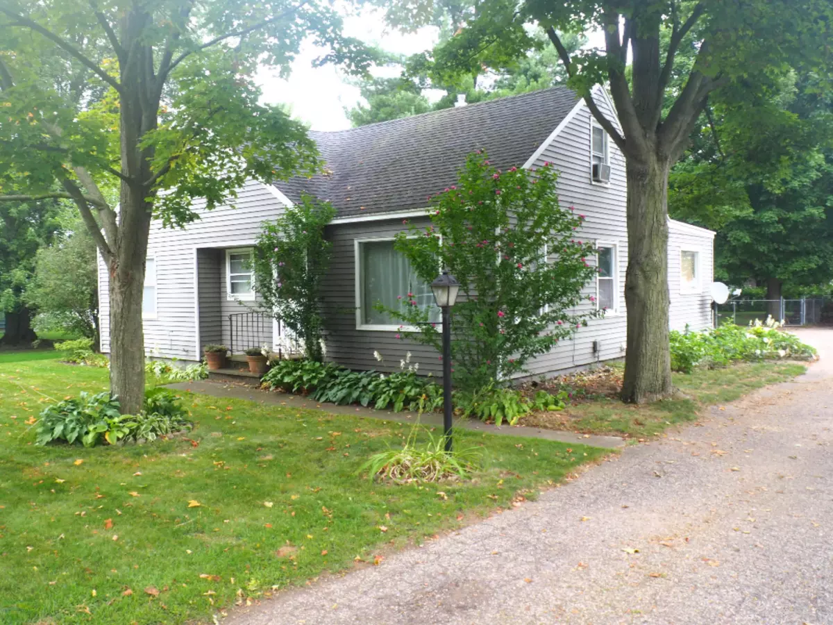 Wayland, MI 49348,208 Forrest Street