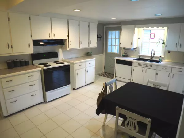 Wayland, MI 49348,208 Forrest Street