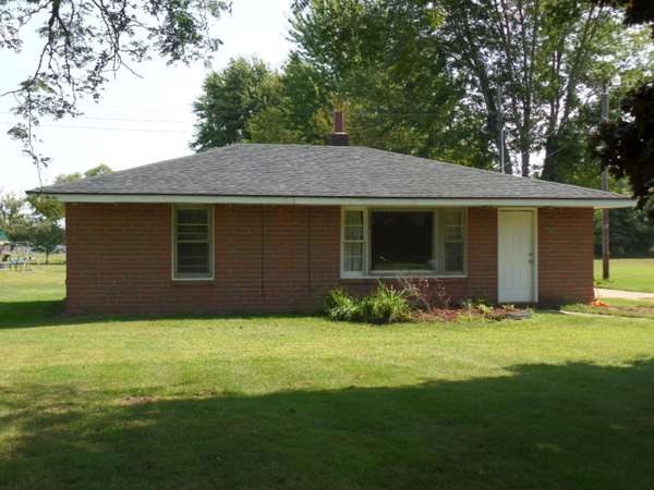 5475 Defield Road, Coloma, MI 49038