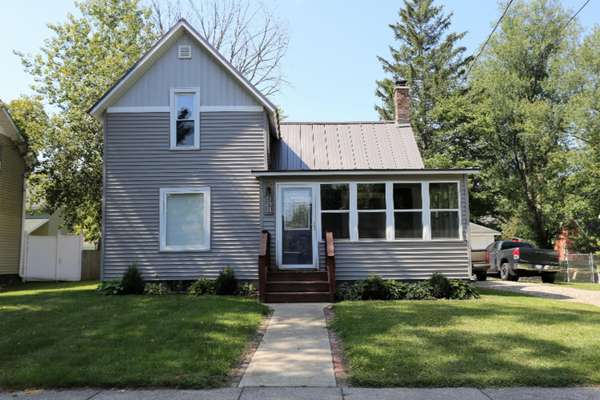 538 Maple Street, Colon, MI 49040