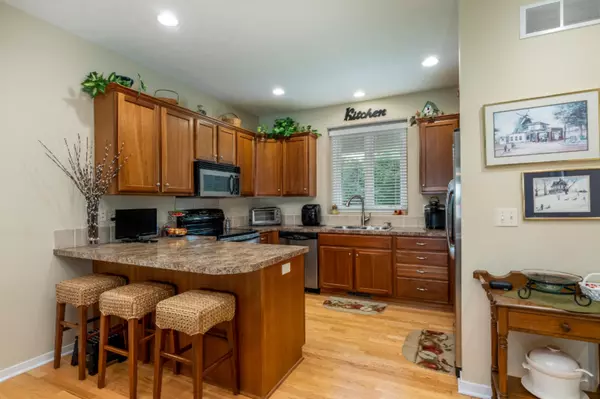 Holland, MI 49423,6033 Heritage Meadow Court